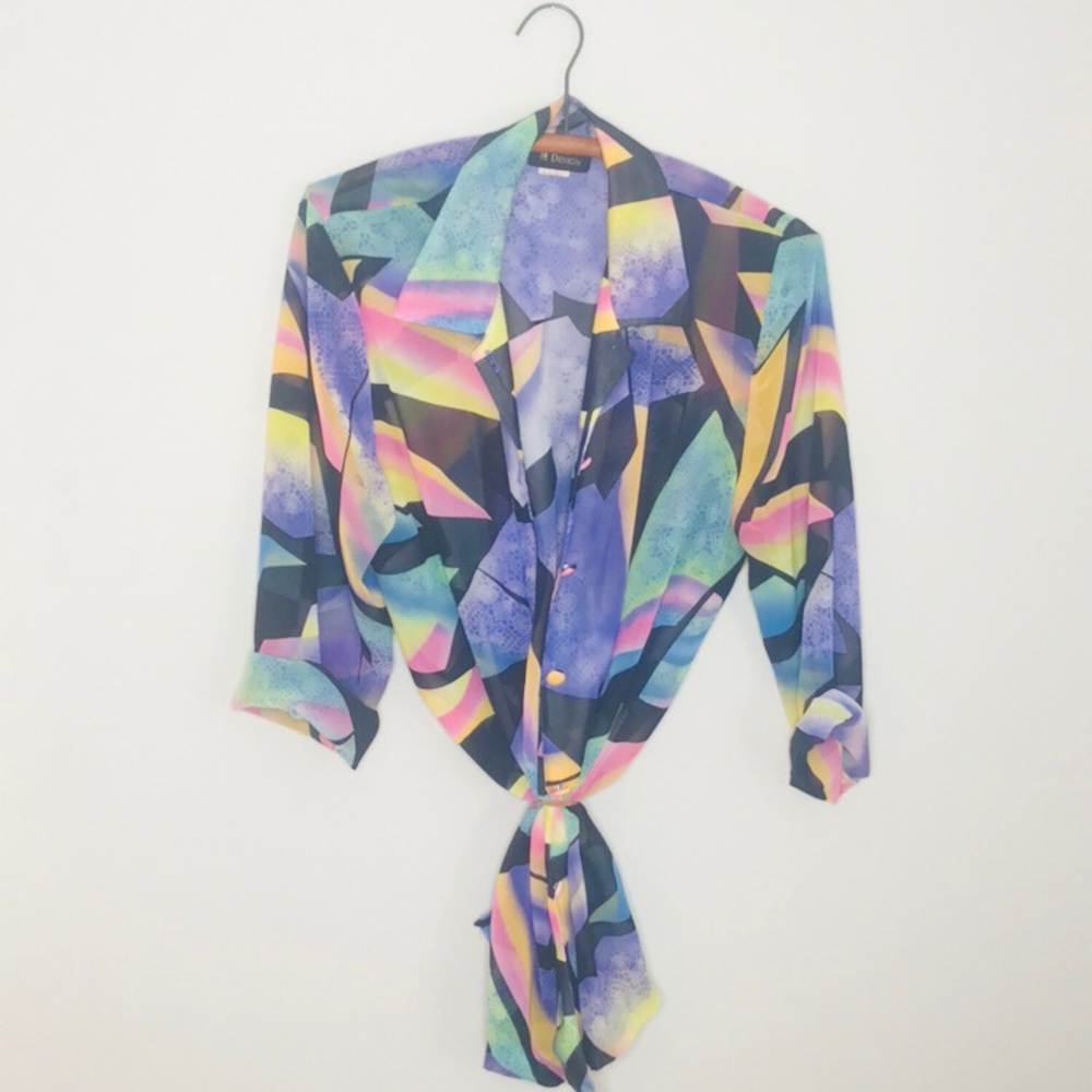 Vintage retro 80s color block button popover